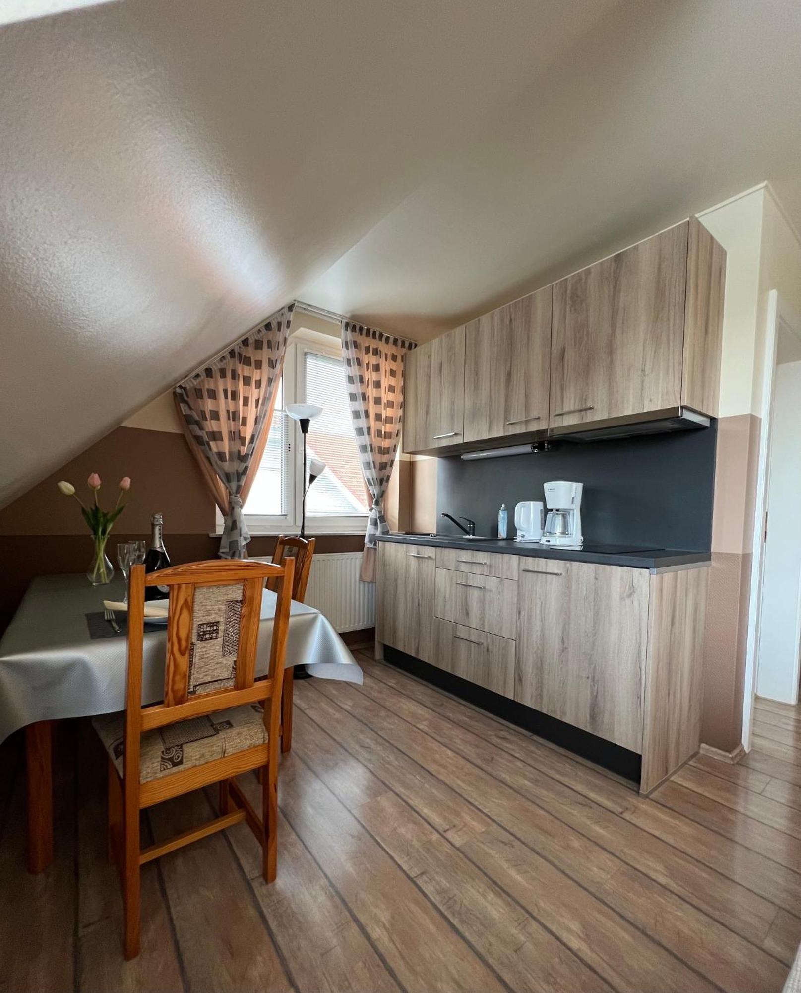 Holler Vendeghaz Apartment บุค ภายนอก รูปภาพ